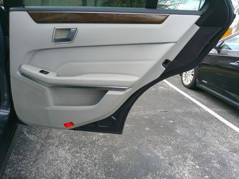 Used 2016 Mercedes-Benz E 350 Sedan w/ Premium Package image 26