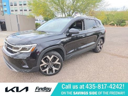 Used 2022 Volkswagen Taos SEL w/ Panoramic Sunroof Package AWD/4WD image 1