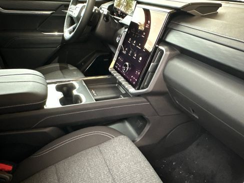 New 2026 GMC Acadia Elevation image 17