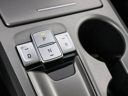 Used 2023 Hyundai Kona SE w/ Cargo Package image 30