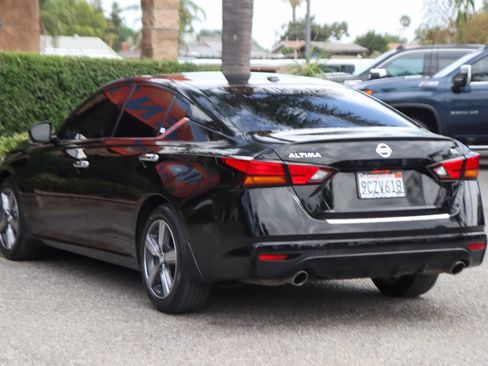 Used 2022 Nissan Altima 2.5 SL FWD image 6