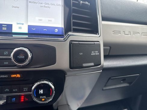 Used 2022 Ford F250 Lariat image 36