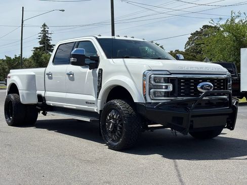 Used 2023 Ford F450 Lariat w/ Tow Technology Package AWD/4WD image 3