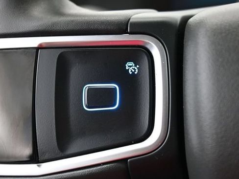 Certified 2025 Ford Expedition Active AWD/4WD image 18