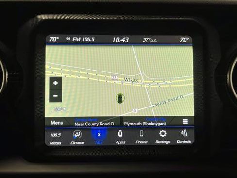 Used 2022 Jeep Wrangler Unlimited Sahara w/ Cold Weather Group image 14