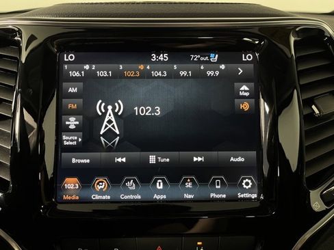 Used 2021 Jeep Cherokee Limited w/ Elite Package image 28