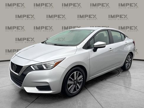 Used 2020 Nissan Versa SV image 1