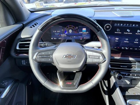 Certified 2024 Chevrolet Traverse RS w/ LPO, Floor Liner Package image 11