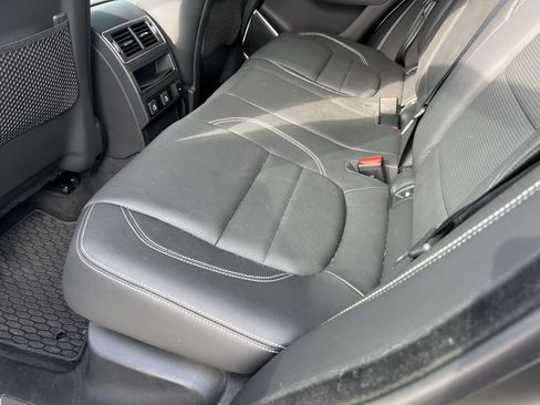 Used 2026 Jaguar F-PACE R-Dynamic S AWD/4WD image 30