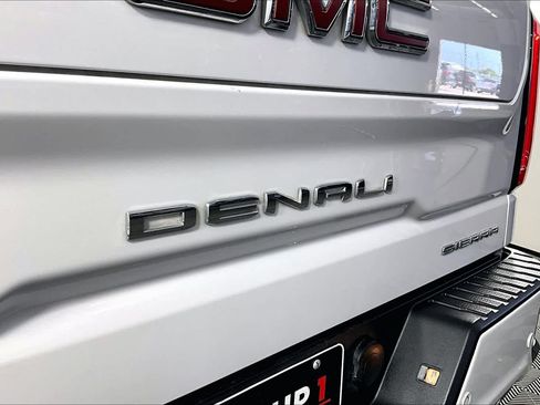 Used 2023 GMC Sierra 1500 Denali w/ Technology Package AWD/4WD image 10