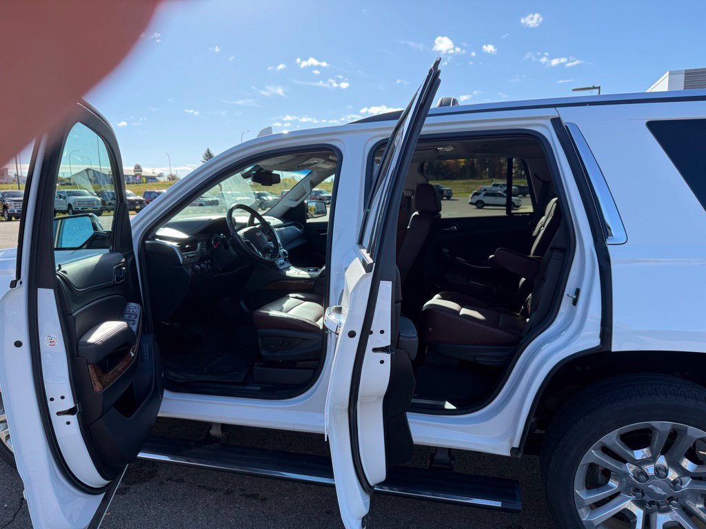 Used 2019 Chevrolet Tahoe Premier w/ Premier Plus Edition AWD/4WD image 9
