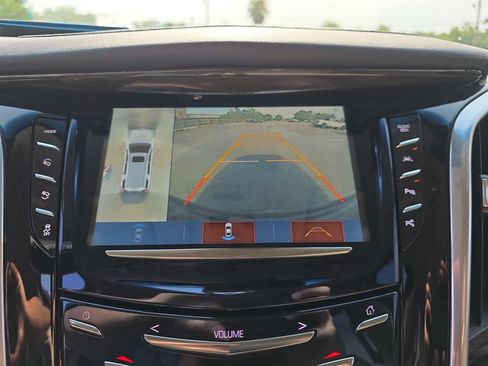 Used 2019 Cadillac Escalade ESV Premium Luxury RWD image 26