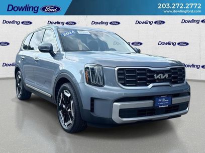 Used 2024 Kia Telluride S w/ S Sunroof Package