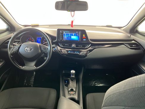 Used 2018 Toyota C-HR XLE image 14