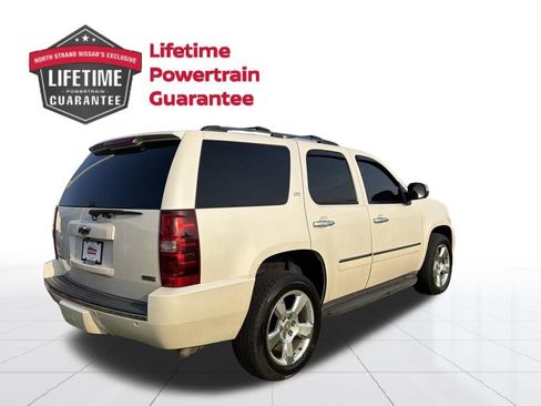 Used 2011 Chevrolet Tahoe LTZ AWD/4WD image 6