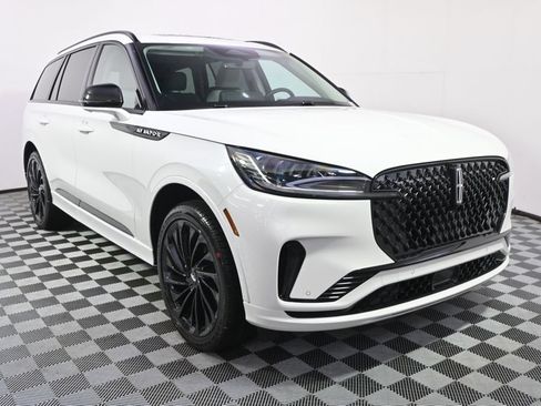 New 2026 Lincoln Aviator Reserve AWD/4WD image 9