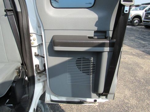 Used 2016 Ford F250 XL RWD image 28