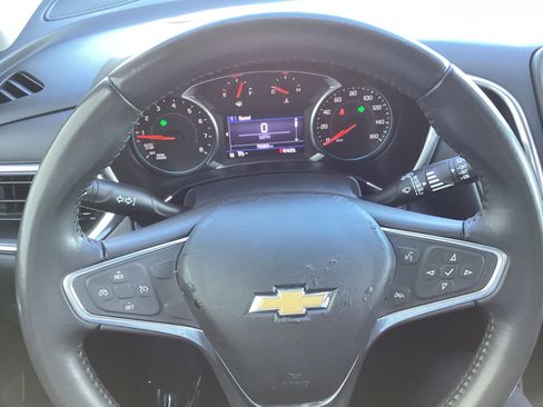 Used 2019 Chevrolet Equinox LT image 43