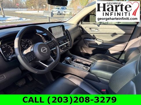 Used 2023 Nissan Pathfinder SL image 21