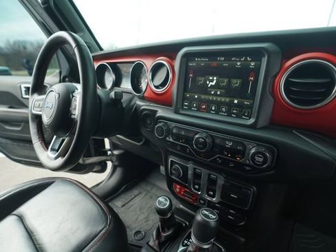 Used 2019 Jeep Wrangler Rubicon image 24