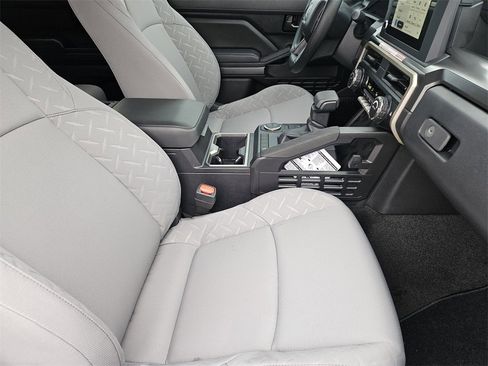 New 2025 Toyota Tacoma SR5 w/ Blackout Package (GST) image 11