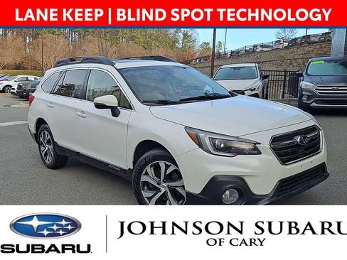 Used 2019 Subaru Outback 2.5i Limited image 2