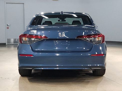 Used 2025 Honda Civic Sport image 6