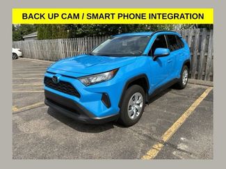 Used 2019 Toyota RAV4 LE w/ All Weather Liner Package FWD video 1
