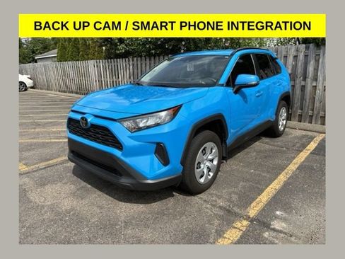 Used 2019 Toyota RAV4 LE w/ All Weather Liner Package FWD image 1