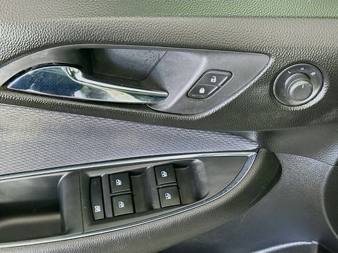 Used 2019 Chevrolet Cruze LT FWD image 15