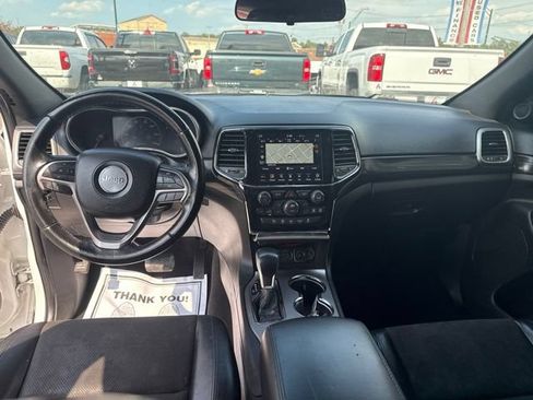 Used 2021 Jeep Grand Cherokee Laredo X AWD/4WD image 15