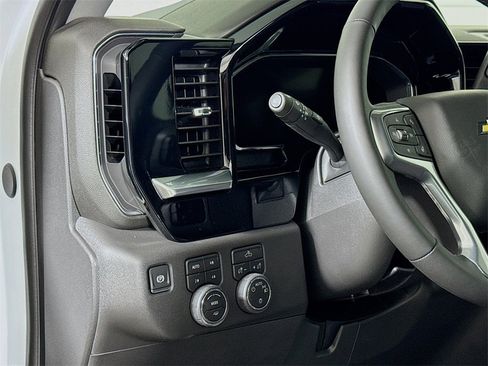 Certified 2026 Chevrolet Silverado 1500 LT w/ Z71 Off-Road Package image 8