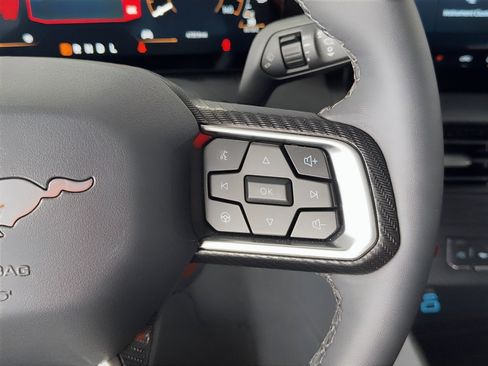 Used 2025 Ford Mustang EcoBoost image 21