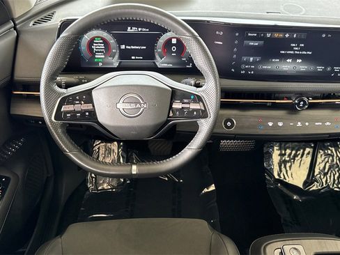 Certified 2024 Nissan Ariya FWD image 15