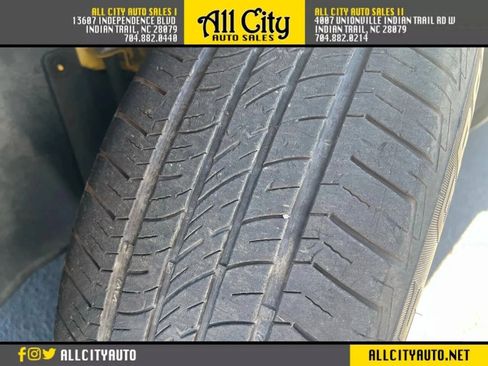Used 2015 Jeep Renegade Latitude w/ Popular Equipment Group AWD/4WD image 13