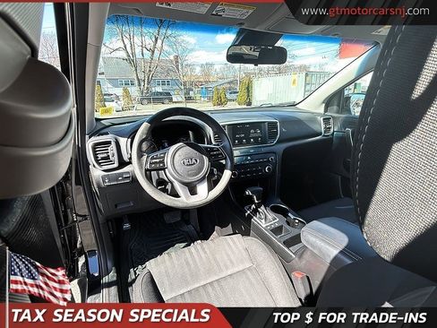 Used 2020 Kia Sportage LX image 19