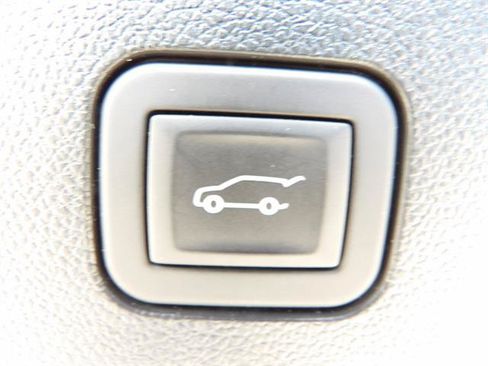 Certified 2025 Chevrolet Equinox RS w/ Safety and Technology Package AWD/4WD image 37
