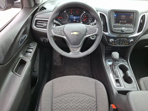Used 2023 Chevrolet Equinox LT image 12