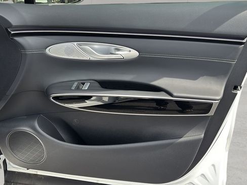 Certified 2026 Genesis GV70 2.5T AWD/4WD image 33