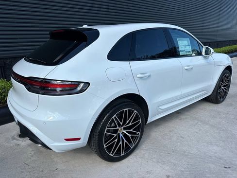 Used 2026 Porsche Macan AWD/4WD image 9