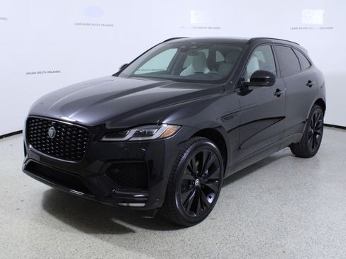 New 2026 Jaguar F-PACE R-Dynamic S image 4
