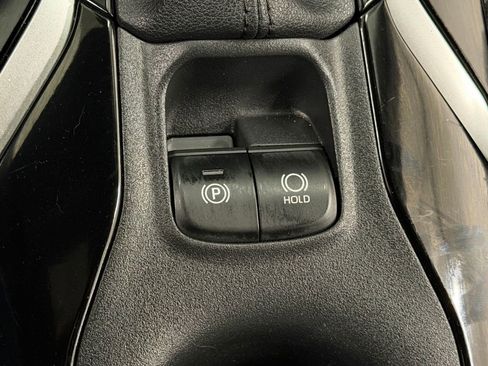 Used 2021 Toyota Corolla XSE FWD image 30