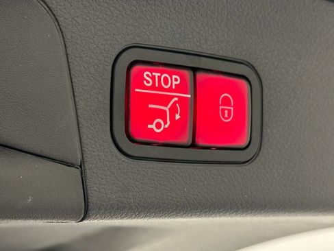 Certified 2024 Mercedes-Benz GLS 450 4MATIC image 24