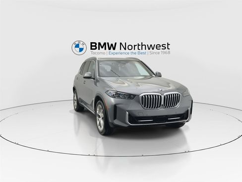 New 2026 BMW X5 xDrive40i w/ Climate Comfort Package image 7