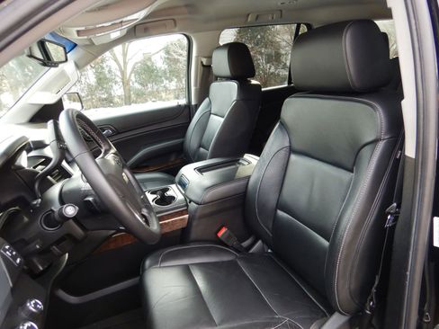 Used 2020 Chevrolet Tahoe LT image 12