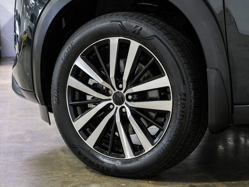 Used 2024 Nissan Pathfinder Platinum w/ Cargo Package FWD image 59