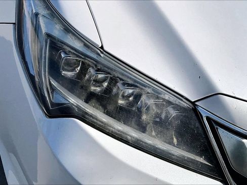 Used 2017 Acura ILX FWD image 34