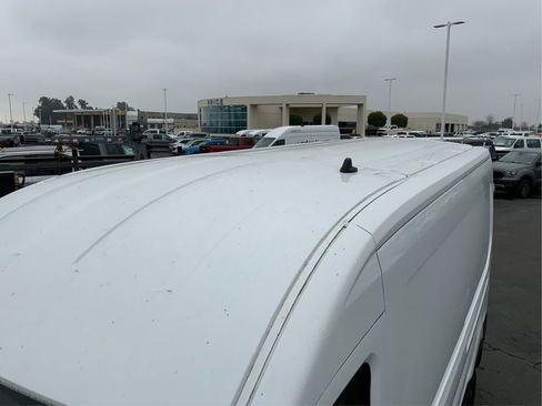 Used 2020 Ford Transit 250 Medium Roof w/ Load Area Protection Package image 12