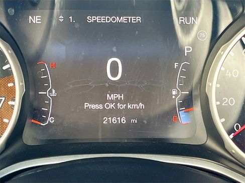 Used 2021 Jeep Compass Latitude w/ Convenience Group image 12