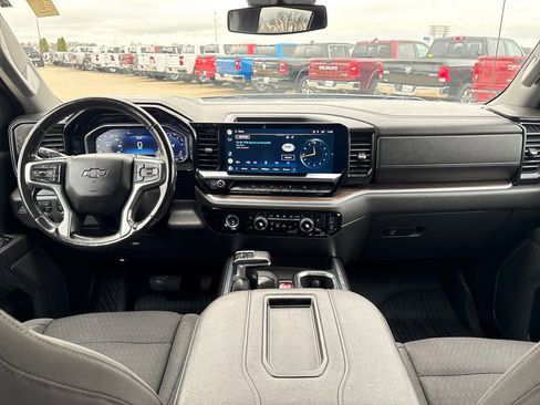 Used 2022 Chevrolet Silverado 1500 RST w/ Z71 Off-Road Package image 16